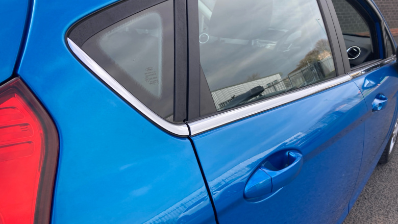 Ford Fiesta 1.25 82 Zetec 5dr Petrol Hatchback